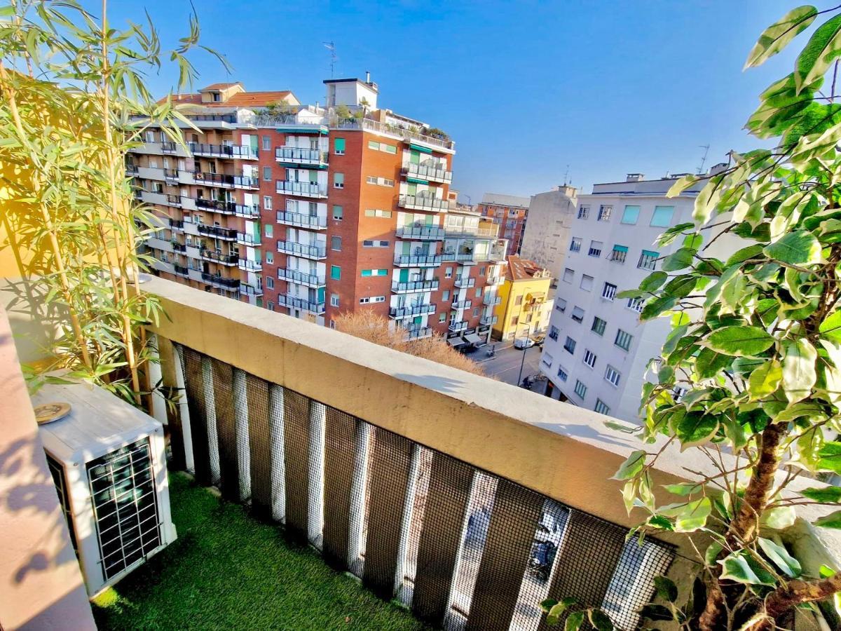 Mono Navigli Apartment Milão Exterior foto